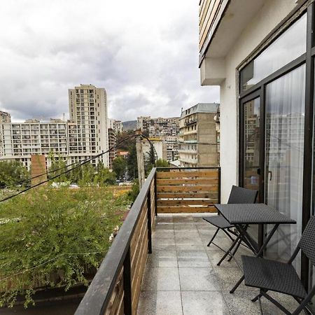 Sweet Home In Saburtalo Tbilisi ภายนอก รูปภาพ
